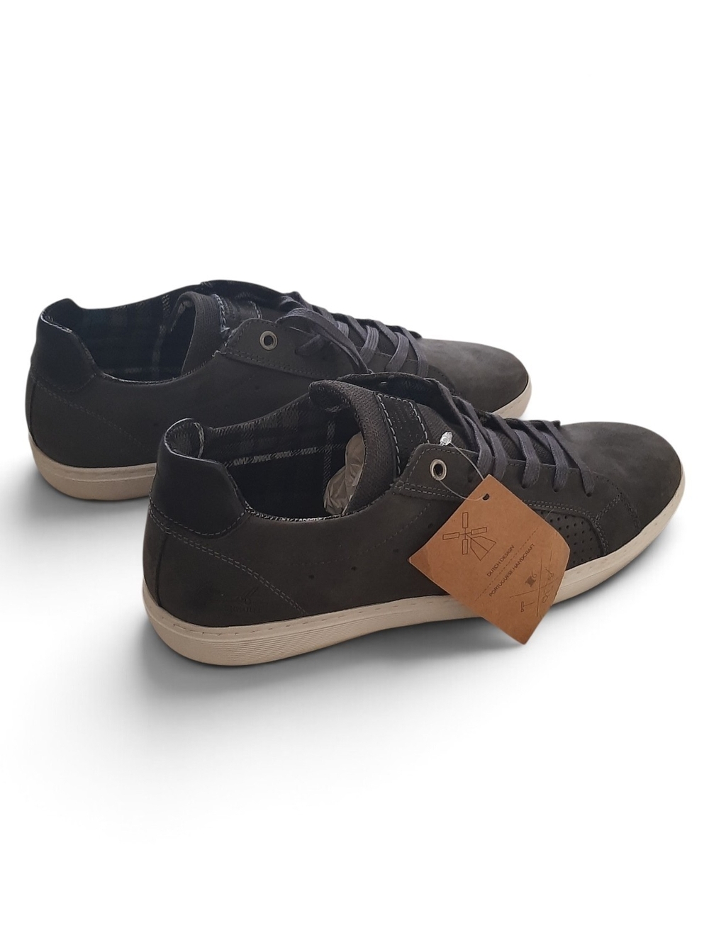 Men's Leather Low-Top Size 11 Casual Sneakers in Charcoal Gray